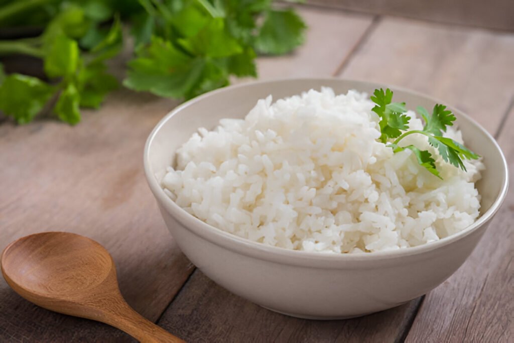 white rice in bowl steam